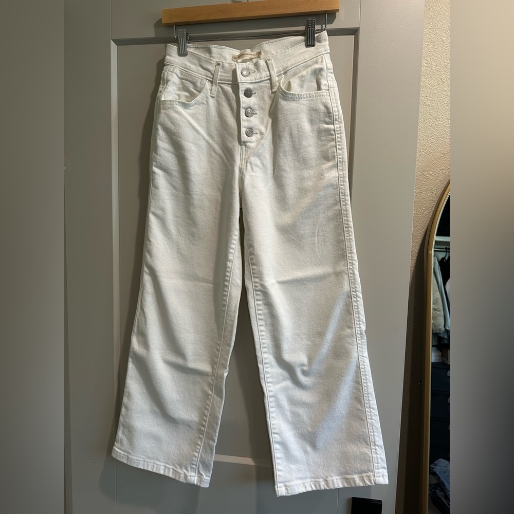 Levi's Women's Mile High Cropped Wide Leg Cream/White Jeans, W25 L27